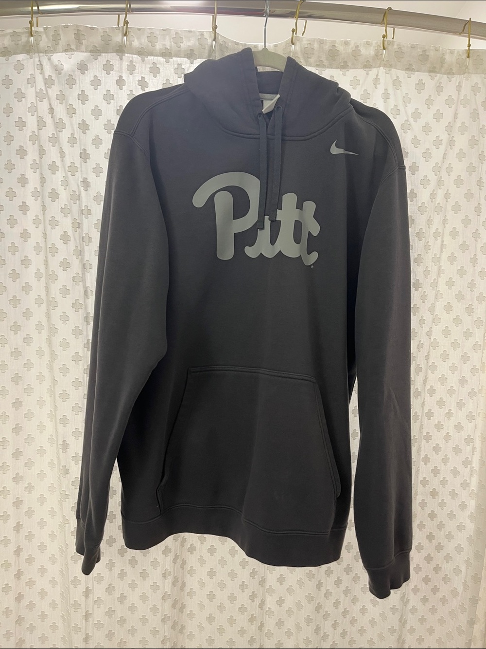 Gray Nike Pitt hoodie